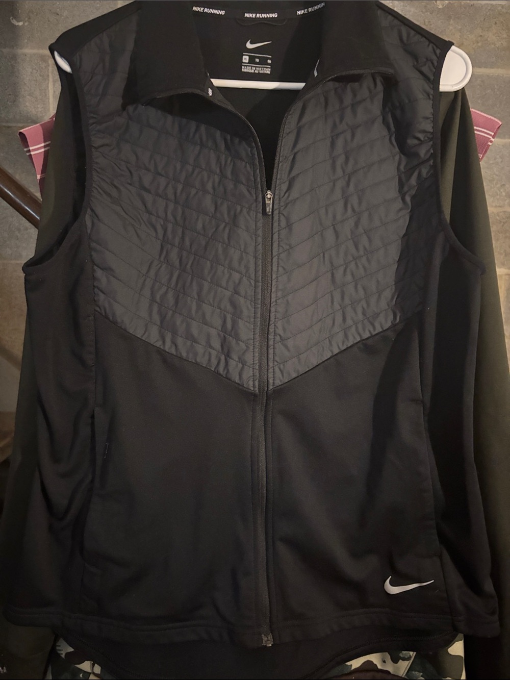 Nike Black Quilted-Panel Women’s Running Vest